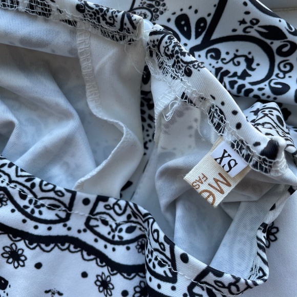 Women’s Black & White Matching Shorts and Top Coord Set - Picture 3 of 5